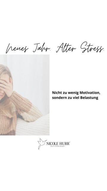 NEUES JAHR. ALTER STRESS. 😵💫
Nur weil ein neues Jahr begonnen hat, bedeutet das nicht, dass Stress und Erschöpfung einfach „weggepustet“ sind – nach dem Motto New Year, New Me.
Erschöpfung zum Jahresanfang kann viele Ursachen haben, zum Beispiel:
• Erschöpfung nach den Feiertagen
• Druck durch Erwartungen wie „Neues Jahr, neues Ich“
• Wiederkehrende Ängste und alte Muster
• Überforderung statt Motivation
• Körperliche Stresssymptome
All das ist kein Zeichen von Schwäche – sondern ein Hinweis darauf, dass dein System noch mit Verarbeitung beschäftigt ist. Du darfst sanft und nachsichtig mit dir sein. 🫂 Der Winter lädt uns darüberhinaus auch dazu ein langsamer zu werden. #takecare
#newyearnewyou #newyear2026 #stress #exhaust
