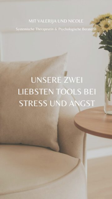 TOOLS BEI STRESS UND ANGST 🌀

Wir stellen euch heute zwei unserer liebsten Tools bei Stress und Angst vor.

Atmung, sanftes Tappen sowie die Verbindung von Bewegung und Atmung sind besonders hilfreich, weil sie direkt auf das Nervensystem wirken.

Sie helfen dabei, aus dem Alarmmodus auszusteigen, den Körper wieder als sicher zu erleben und innere Anspannung sanft zu regulieren.

So entsteht Schritt für Schritt mehr Ruhe, Stabilität und Präsenz im Hier und Jetzt. Probier’s doch gleich mal aus. 

Was sind deine liebsten Tools? Schreibe es in die Kommentare für einen vielfältigen Austausch. 👇🏼

#systemisch #mentalhealth #coaching #anxiety #stress