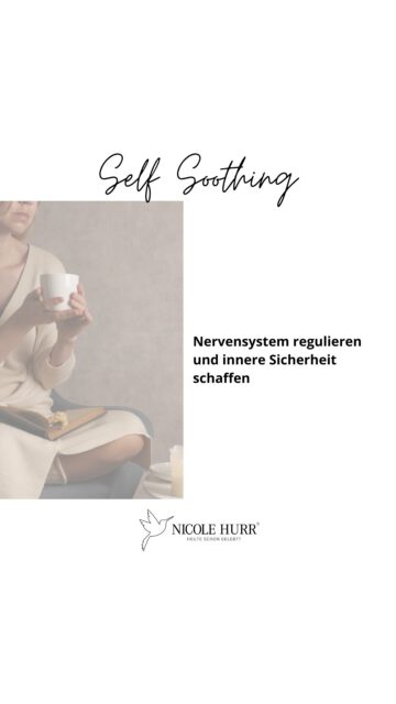 Self-Soothing heißt: ich muss nicht warten, bis jemand anderes mich beruhigt. Ich kann mich selbst halten und regulieren. 

Für Momente, in denen dein Nervensystem laut wird, dein Herz schneller schlägt oder ein alter Trigger anklopft:

Self-Soothing Quick Ritual:

🤍 Hand aufs Herz
🫶 sanfter Druck auf den Oberarmen
🌬️ langer Ausatem
🪄 leise flüstern: „Sanft. Langsam. Ich bin da.“

Nicht alles muss schnell gehen.Sicherheit darf wachsen.

#psychology #psychologie #sicherheit #safe #coaching #mentalhealth #selfsoothing #regulation #slowdown #nervoussystemregulation #wellbeing #hug #calm #selflove #selbstwert #emotions